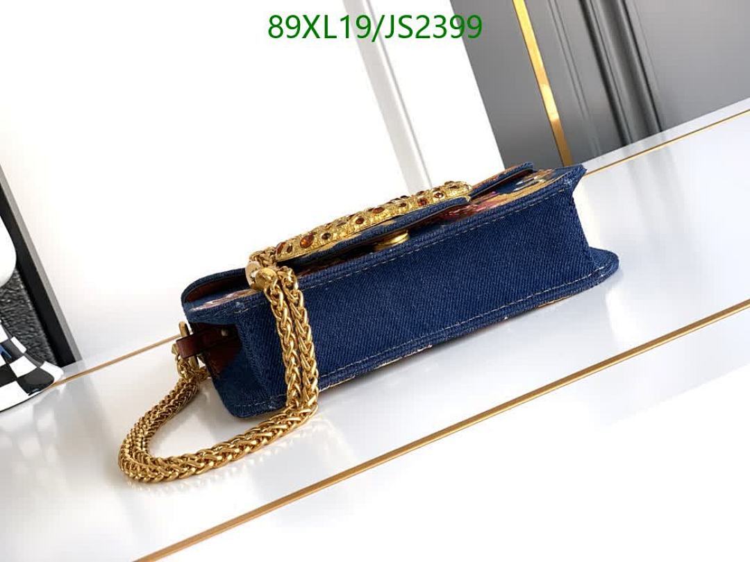 Valentino-Bag-4A Quality Code: JS2399 $: 89USD