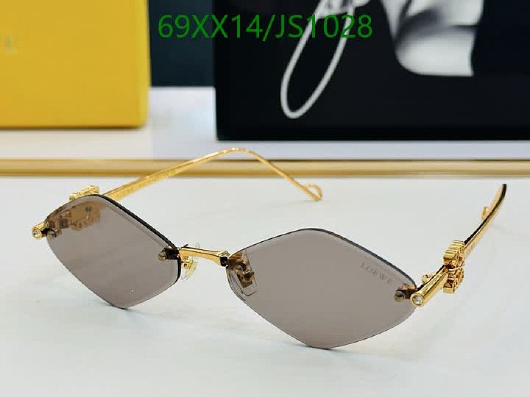 Loewe-Glasses Code: JS1028 $: 69USD