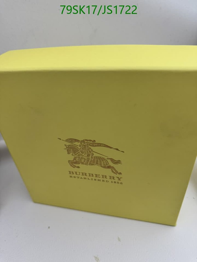 Burberry-Belts Code: JS1722 $: 79USD