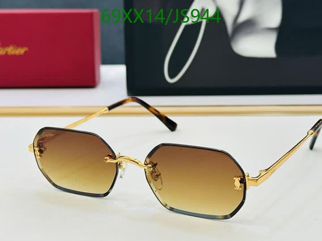 Cartier-Glasses Code: JS944 $: 69USD