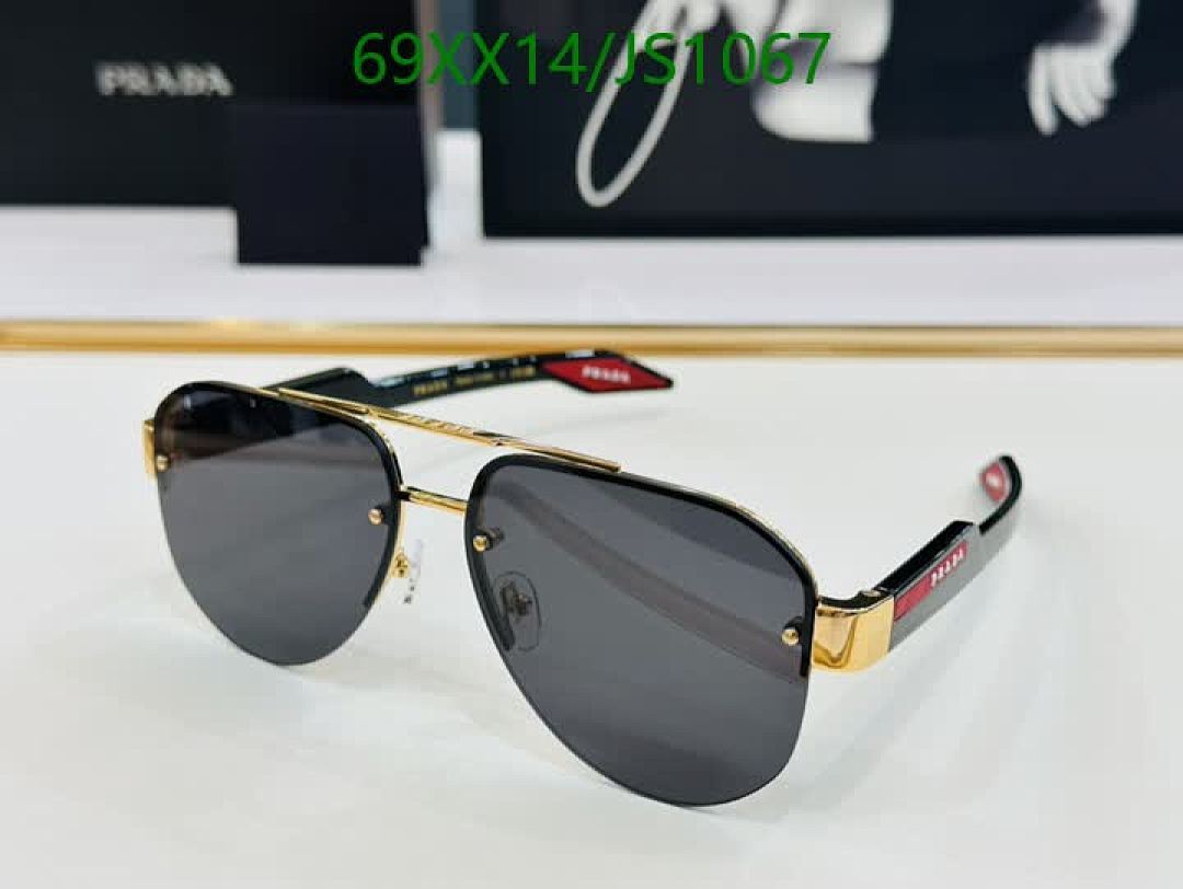 Prada-Glasses Code: JS1067 $: 69USD
