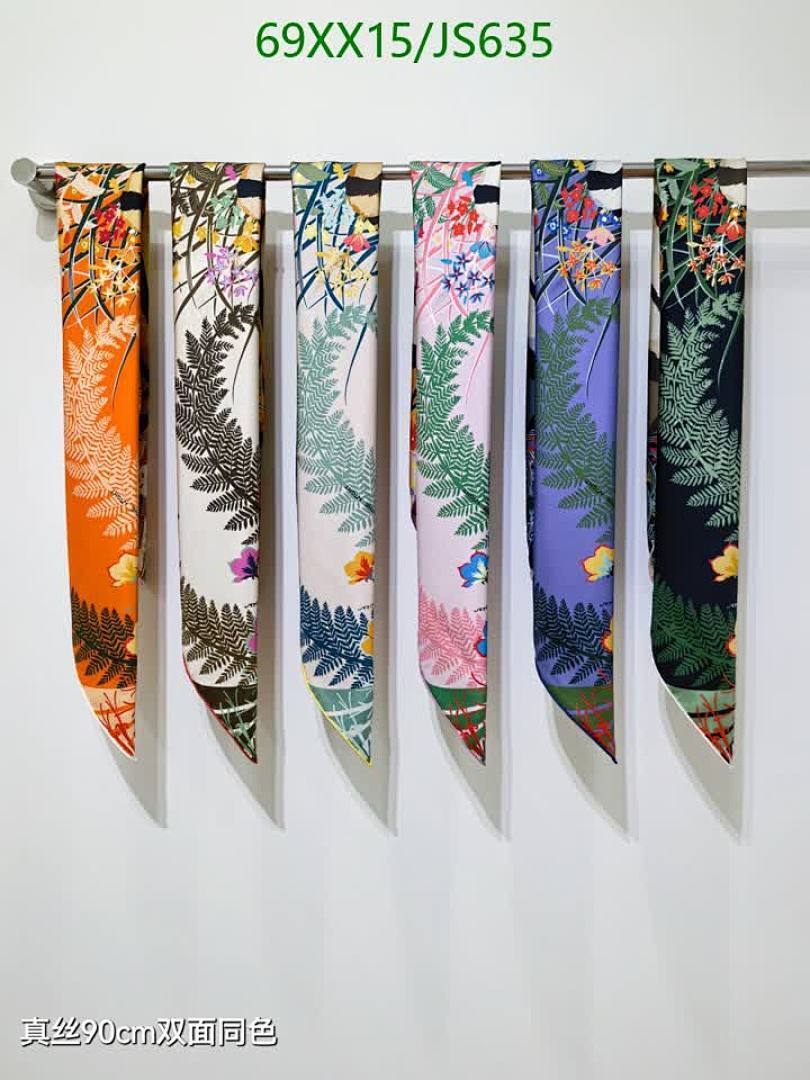 Hermes-Scarf Code: JS635 $: 69USD
