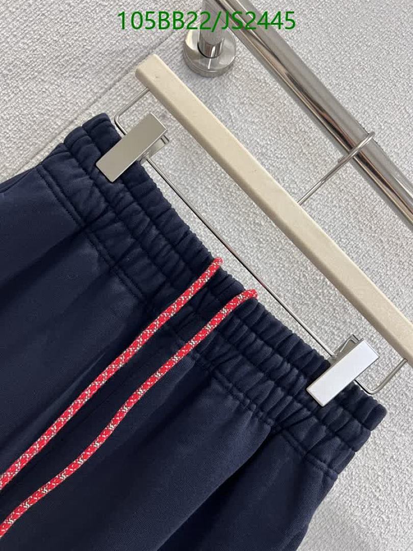 Burberry-Clothing Code: JS2445 $: 105USD