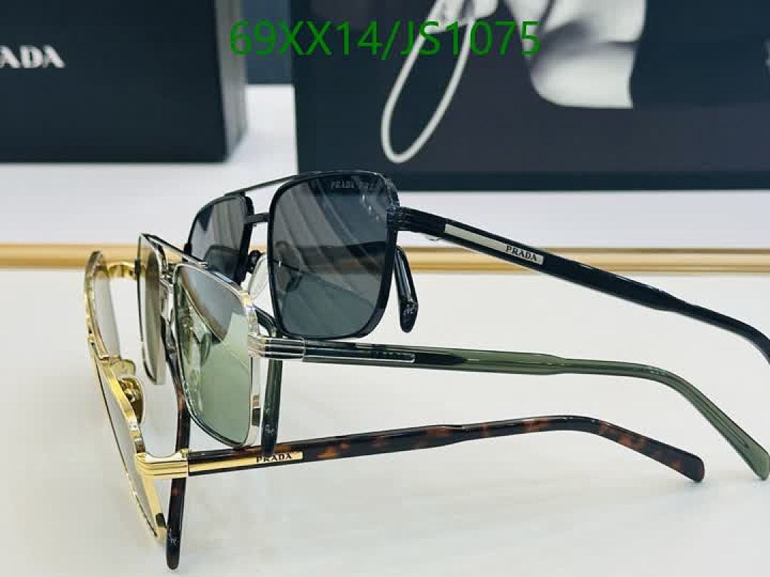 Prada-Glasses Code: JS1075 $: 69USD