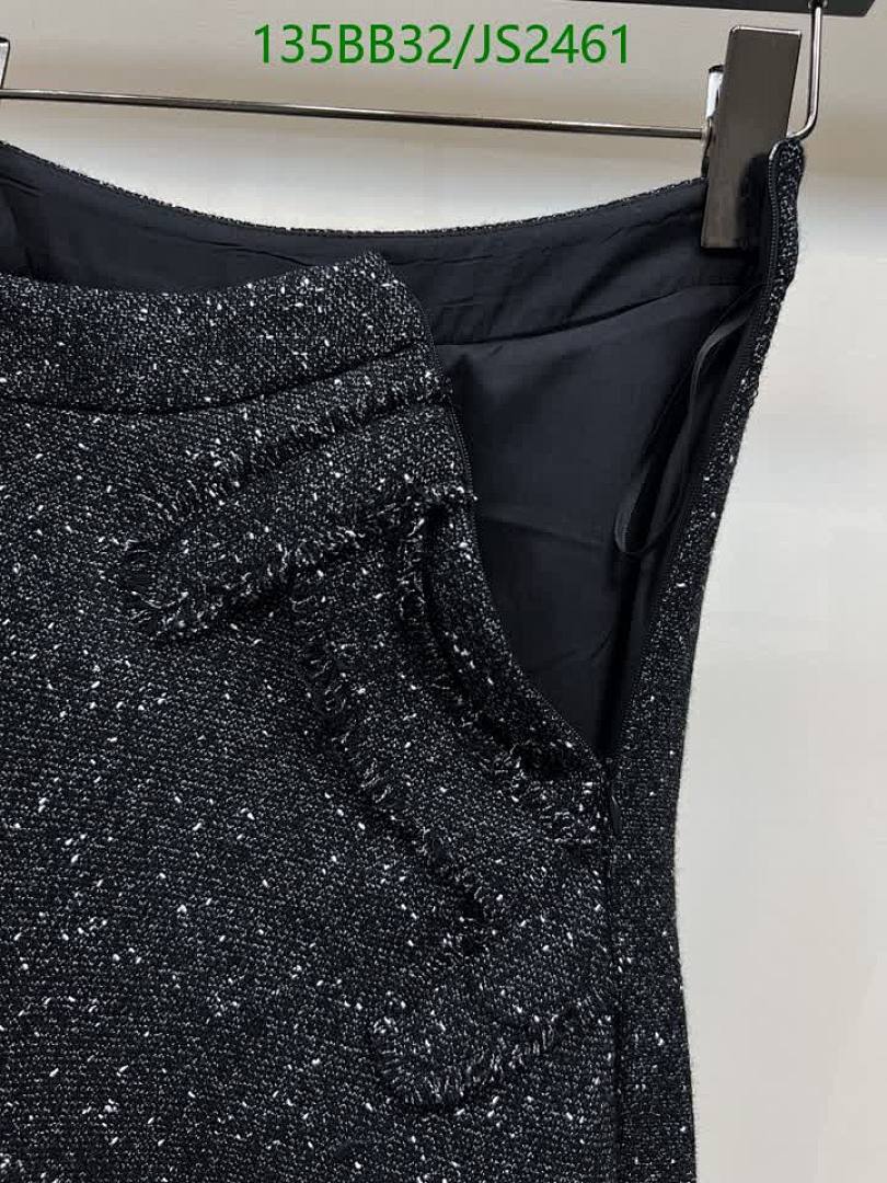 Chanel-Clothing Code: JS2461 $: 135USD