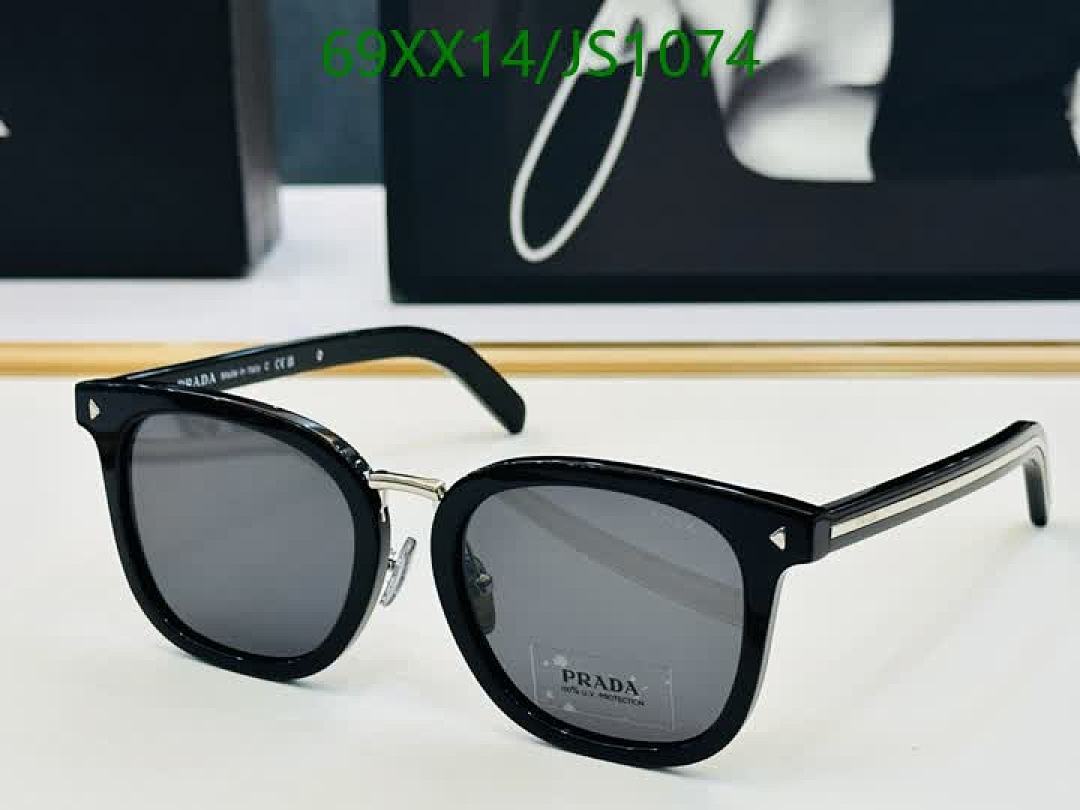 Prada-Glasses Code: JS1074 $: 69USD