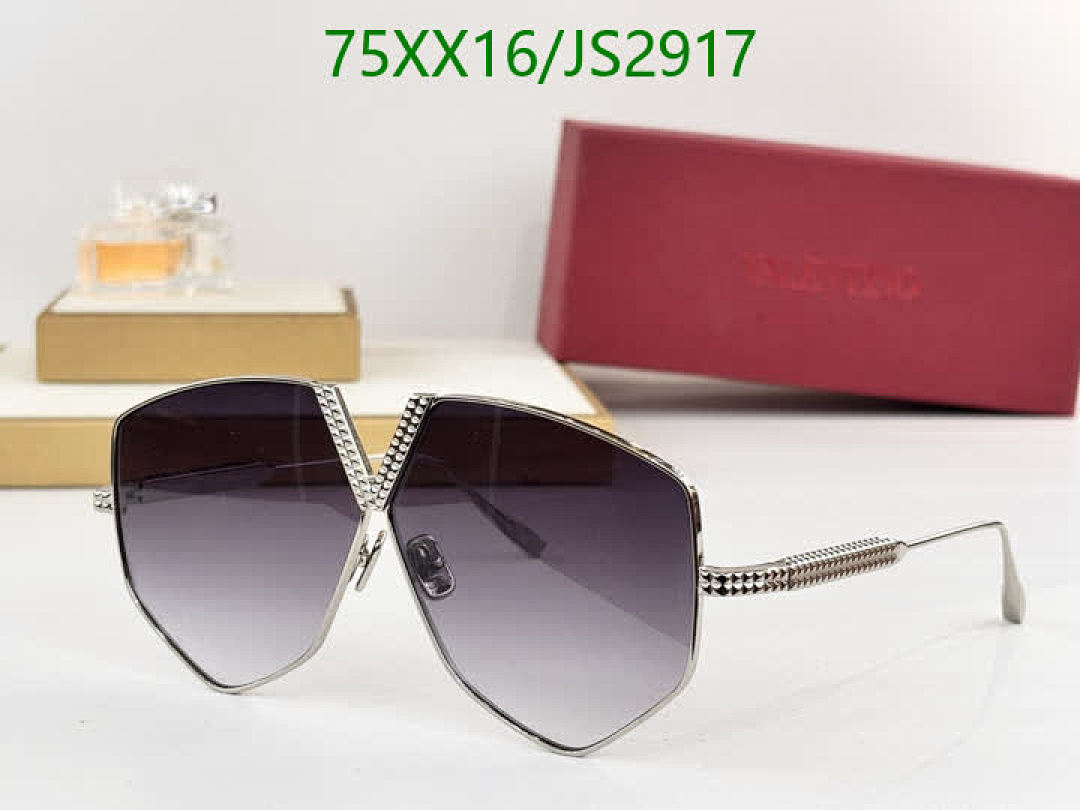 Valentino-Glasses Code: JS2917 $: 75USD