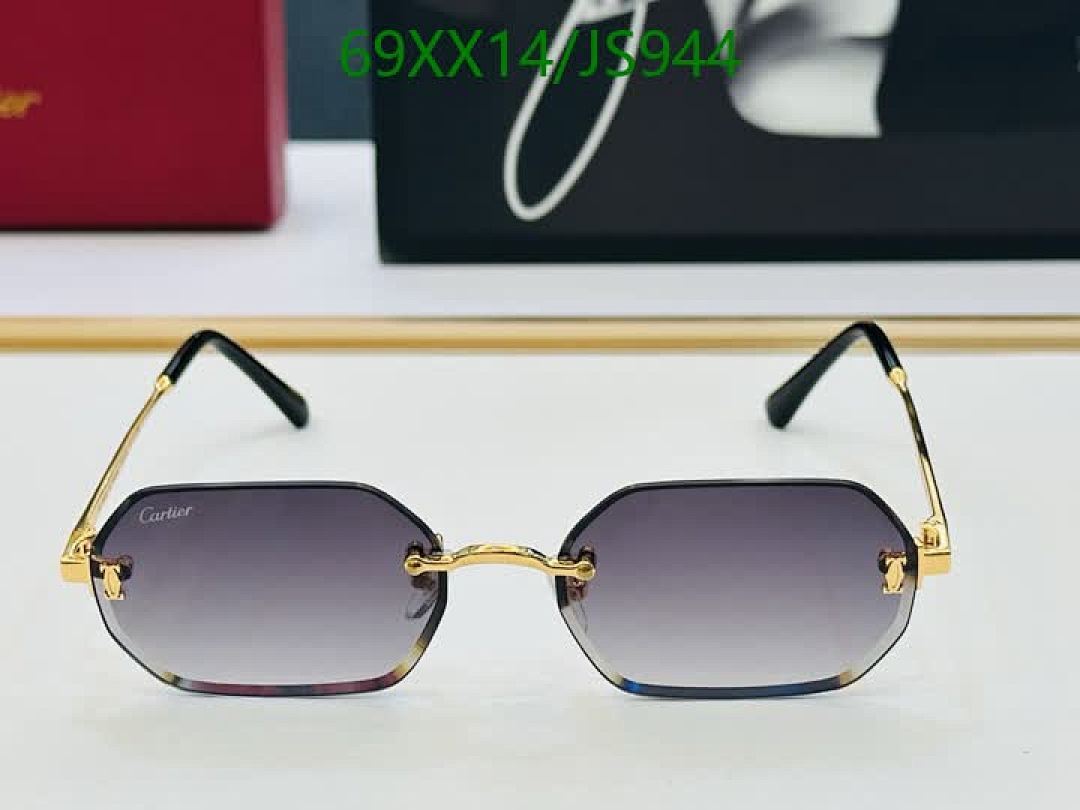 Cartier-Glasses Code: JS944 $: 69USD