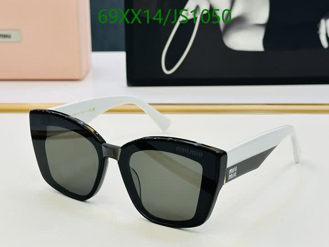 MiuMiu-Glasses Code: JS1050 $: 69USD