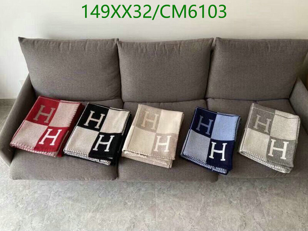 Hermes-Scarf Code: CM6103 $: 149USD