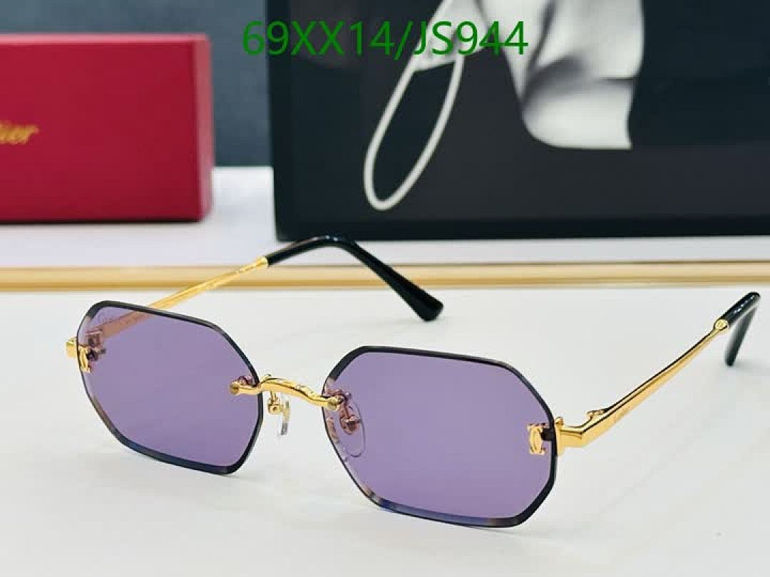 Cartier-Glasses Code: JS944 $: 69USD