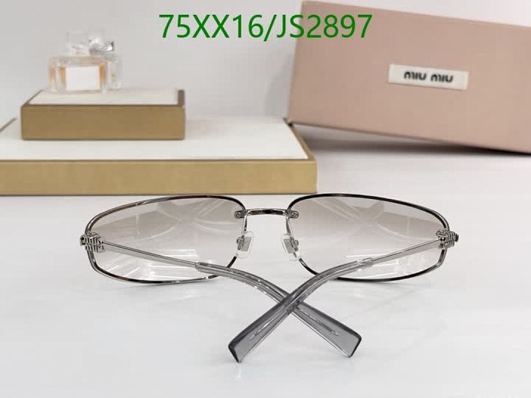 Miu Miu-Glasses Code: JS2897 $: 75USD
