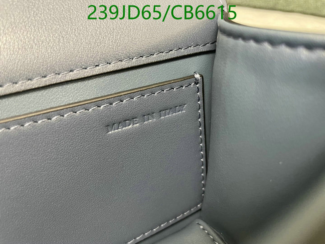 Valentino-Bag-Mirror Quality Code: CB6615 $: 239USD