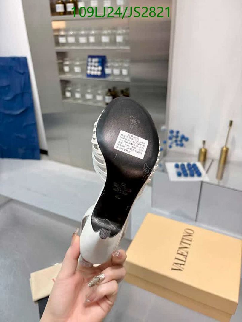 Valentino-Women Shoes Code: JS2821
