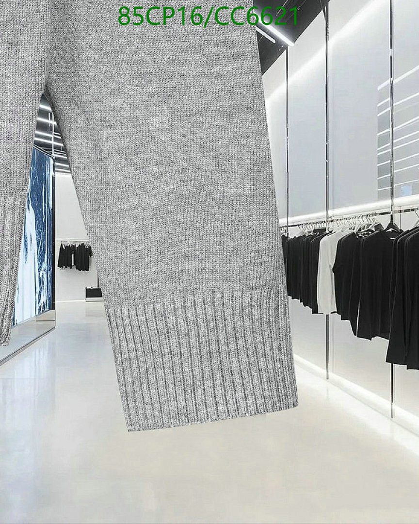 Moncler-Clothing Code: CC6621 $: 85USD