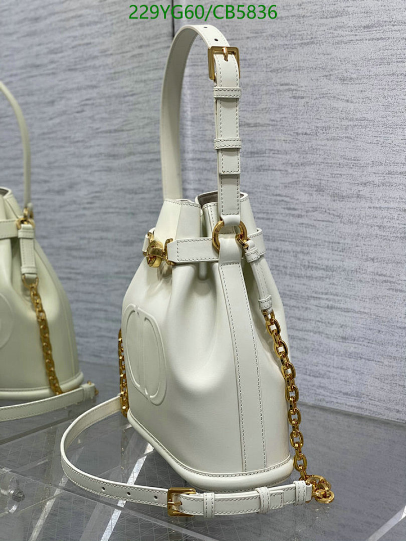 Dior-Bag-Mirror Quality Code: CB5836 $: 229USD