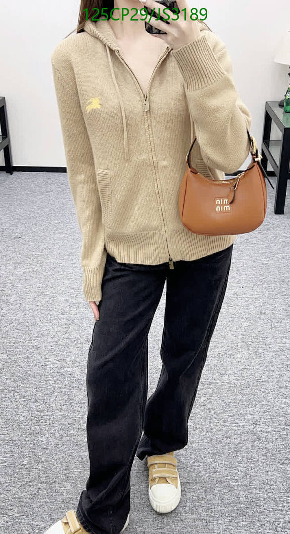 Burberry-Clothing Code: JS3189 $: 125USD