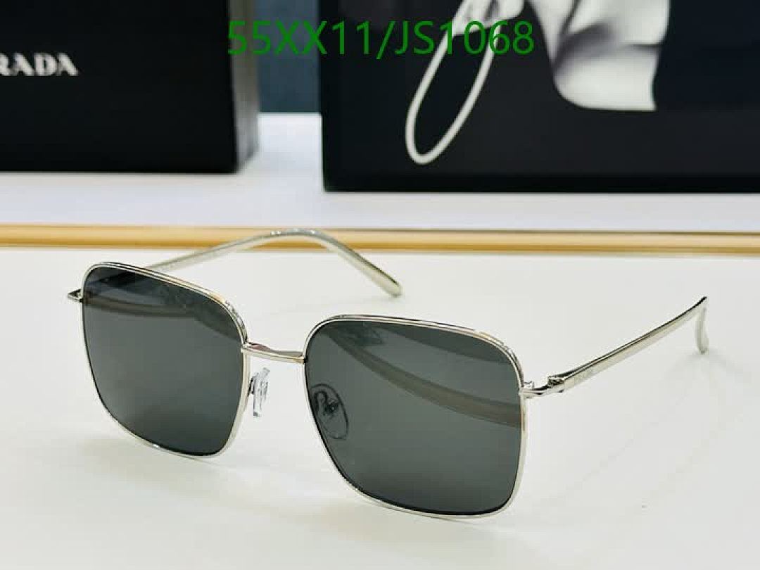 Prada-Glasses Code: JS1068 $: 55USD