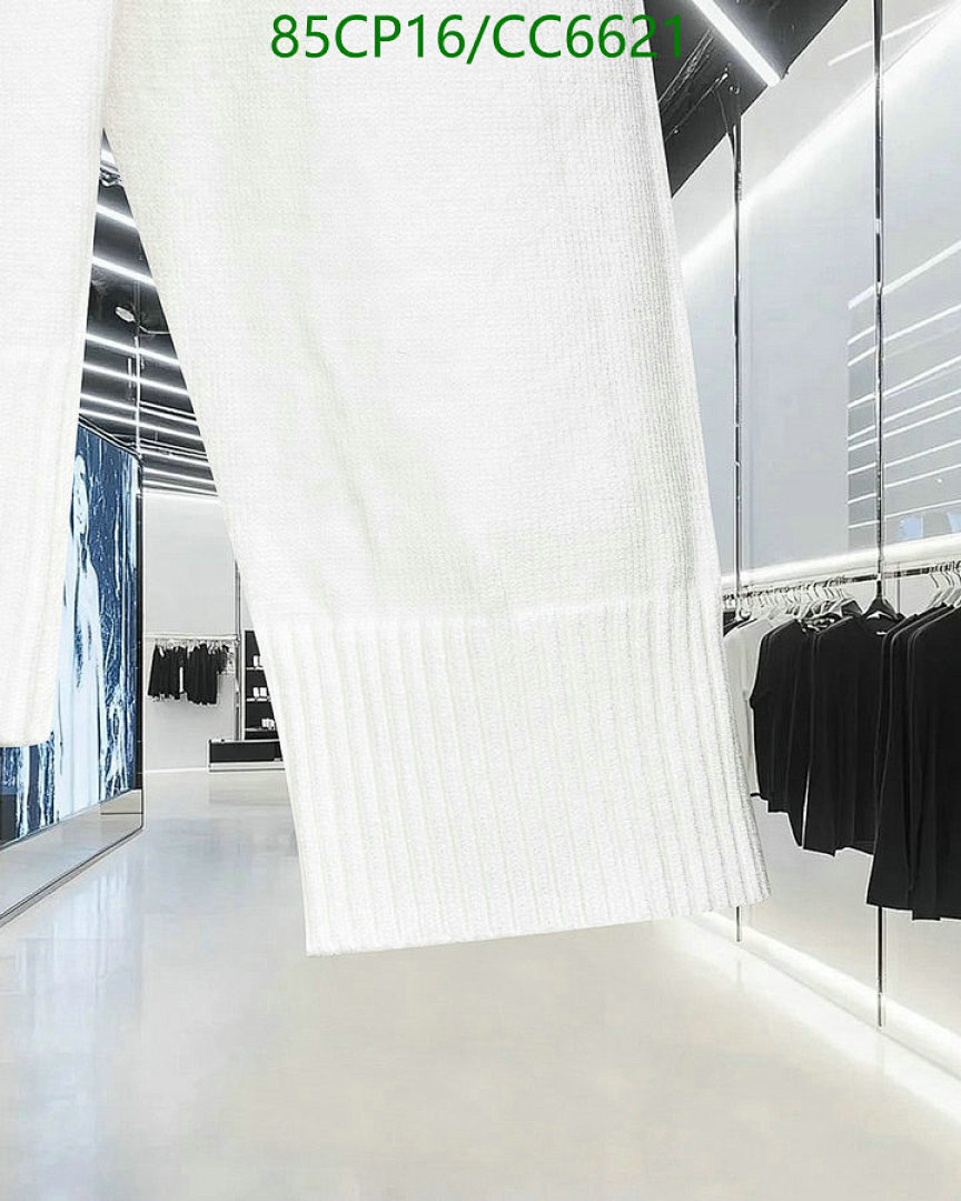 Moncler-Clothing Code: CC6621 $: 85USD