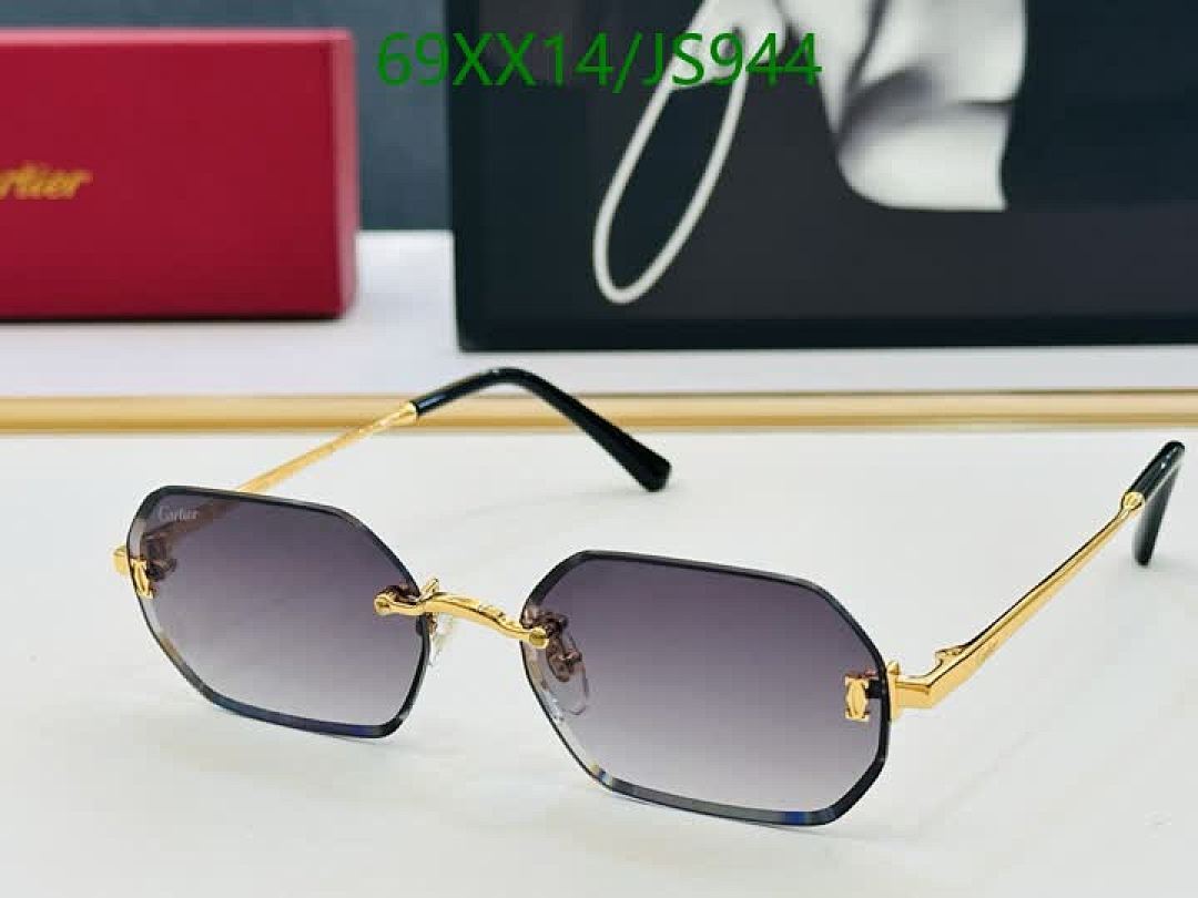 Cartier-Glasses Code: JS944 $: 69USD