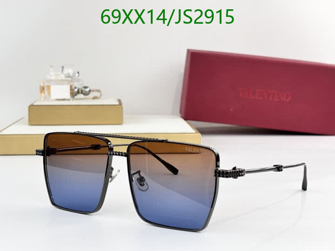 Valentino-Glasses Code: JS2915 $: 69USD