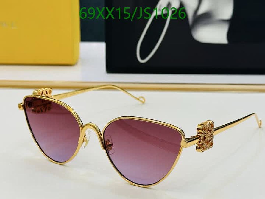 Loewe-Glasses Code: JS1026 $: 69USD