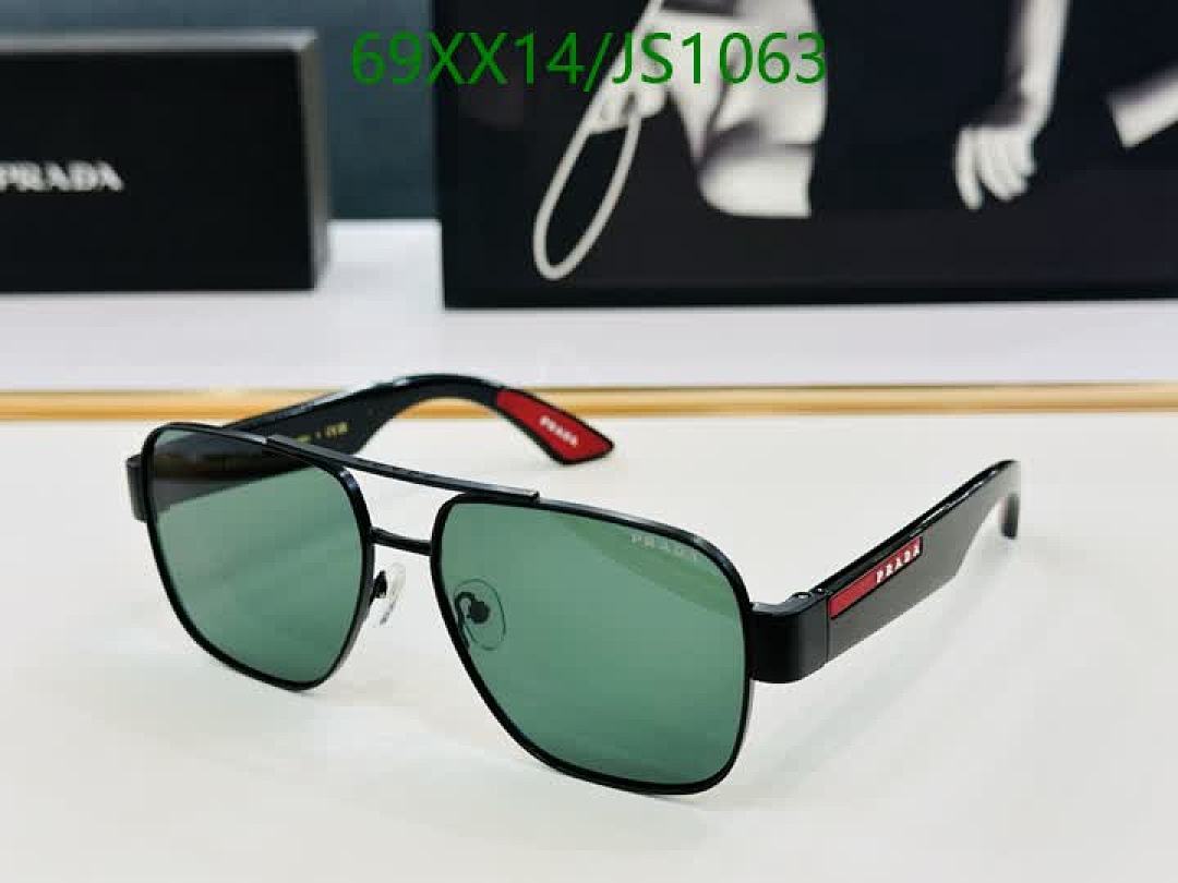 Prada-Glasses Code: JS1063 $: 69USD