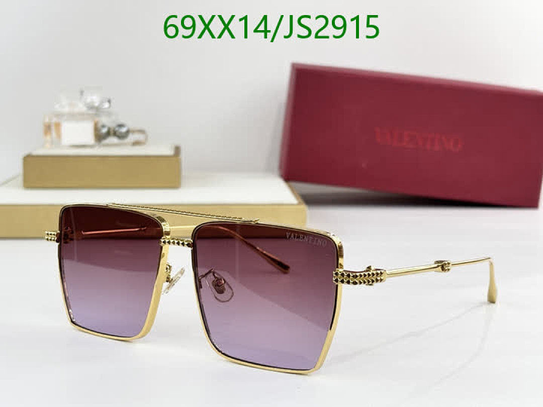 Valentino-Glasses Code: JS2915 $: 69USD