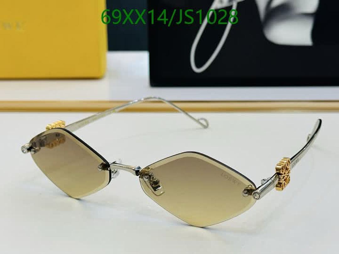 Loewe-Glasses Code: JS1028 $: 69USD