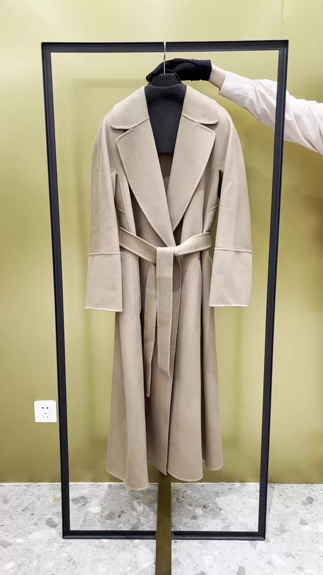 MaxMara-Down jacket Women Code: CC5725 $: 265USD