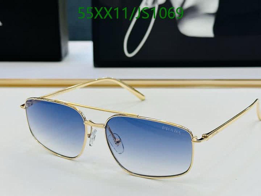 Prada-Glasses Code: JS1069 $: 55USD