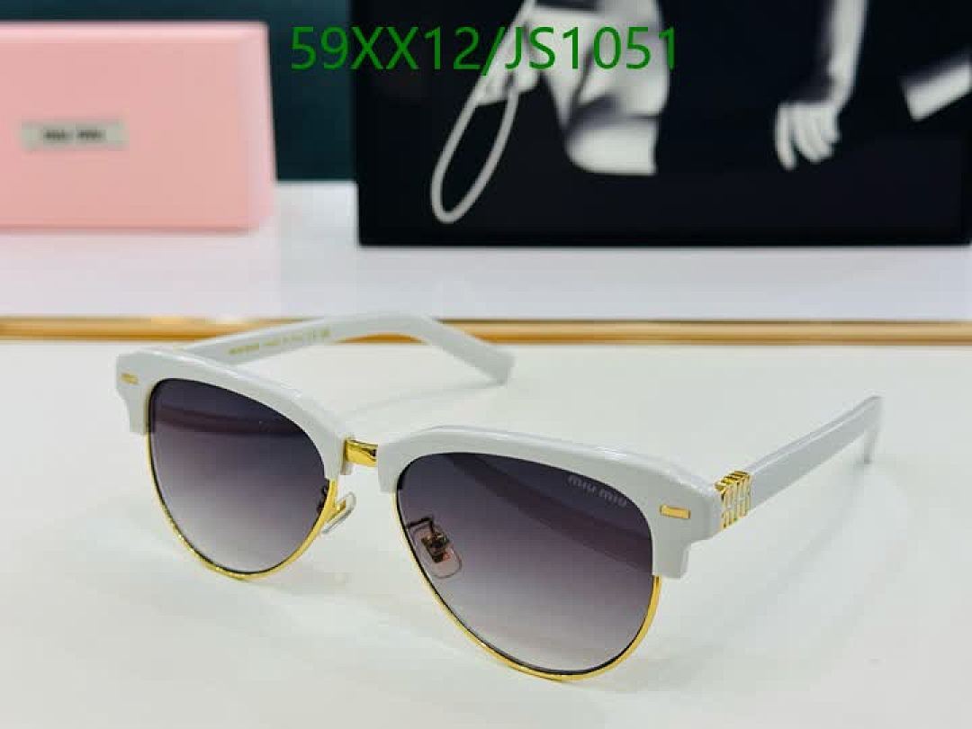 MiuMiu-Glasses Code: JS1051 $: 59USD