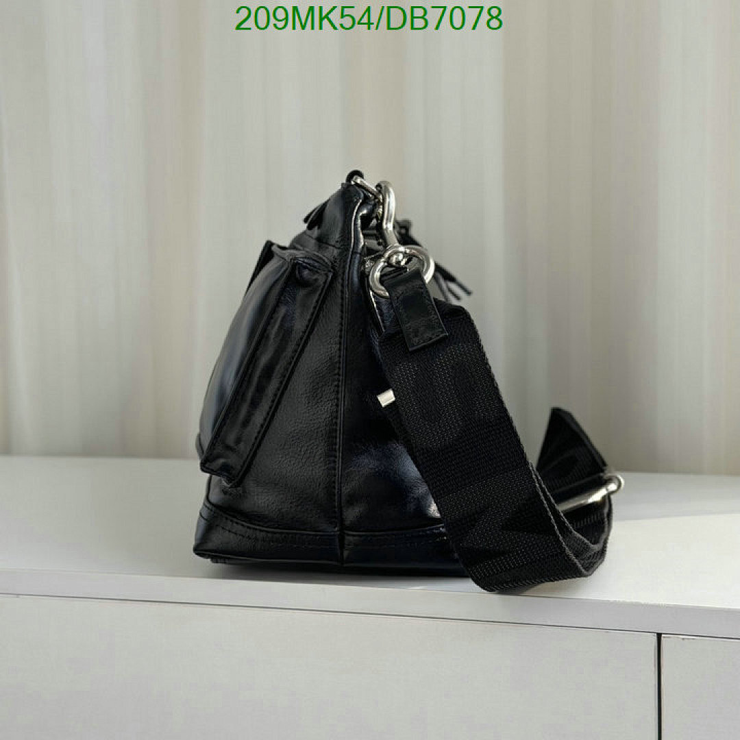 Mrc Jacobs-Bag-Mirror Quality Code: DB7078 $: 209USD