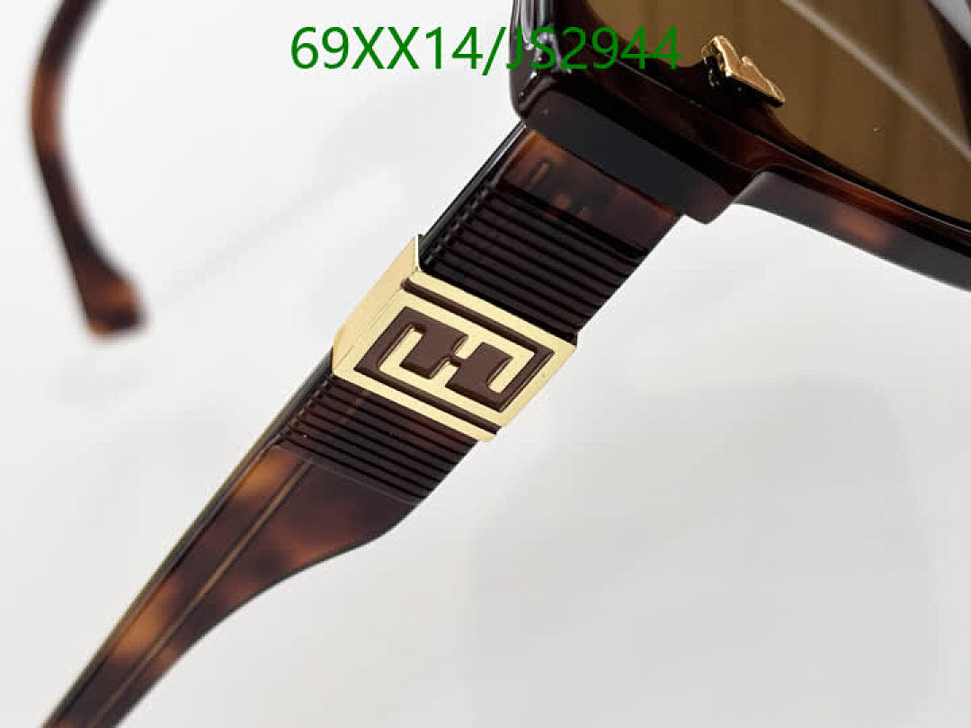 Fendi-Glasses Code: JS2944 $: 69USD