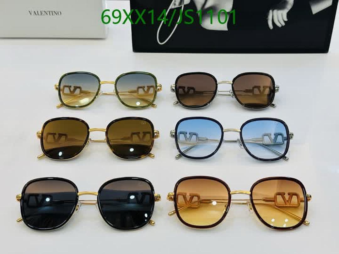 Valentino-Glasses Code: JS1101 $: 69USD