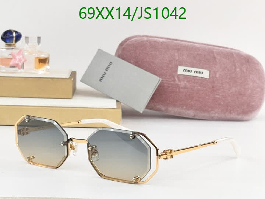 MiuMiu-Glasses Code: JS1042 $: 69USD