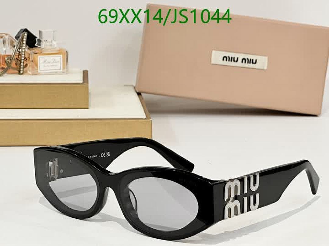 MiuMiu-Glasses Code: JS1044 $: 69USD