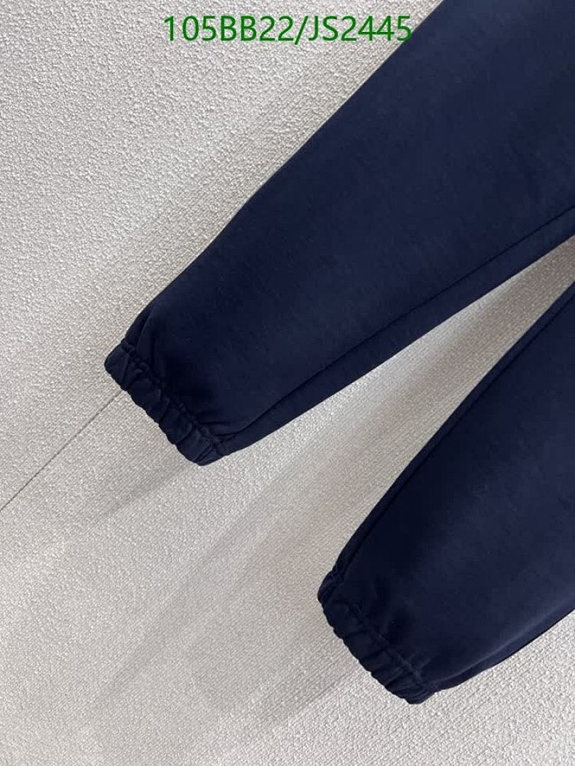 Burberry-Clothing Code: JS2445 $: 105USD