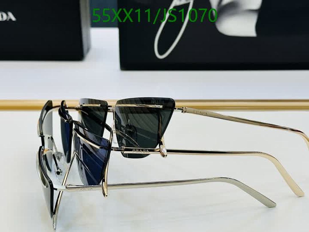 Prada-Glasses Code: JS1070 $: 55USD