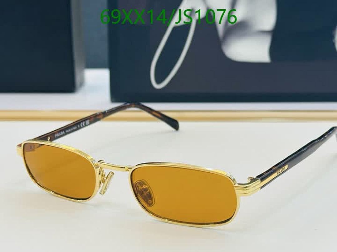 Prada-Glasses Code: JS1076 $: 69USD