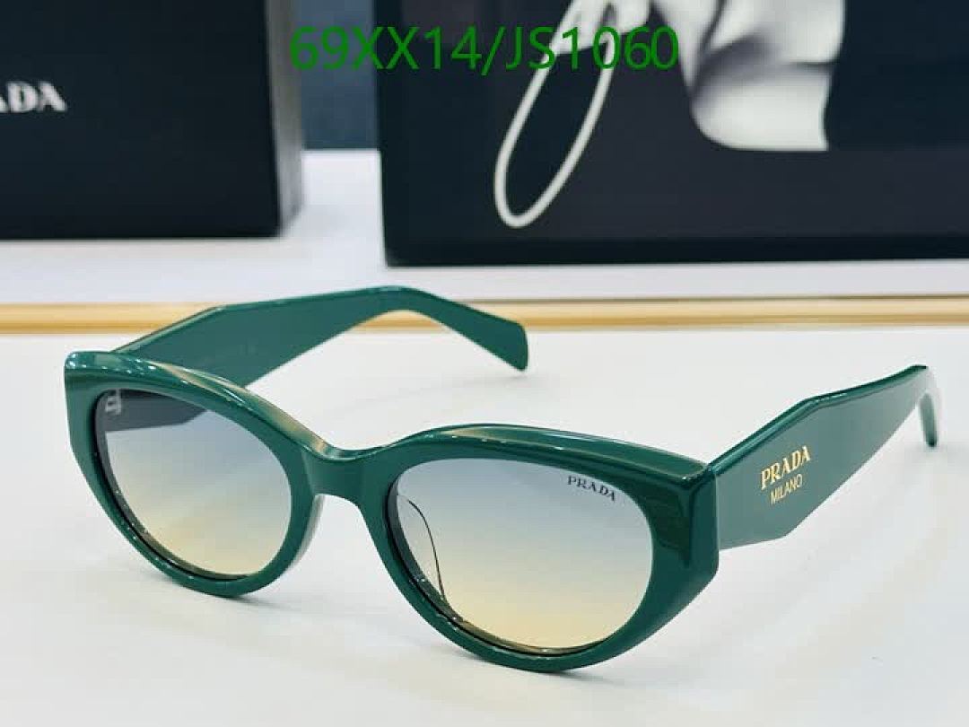 Prada-Glasses Code: JS1060 $: 69USD