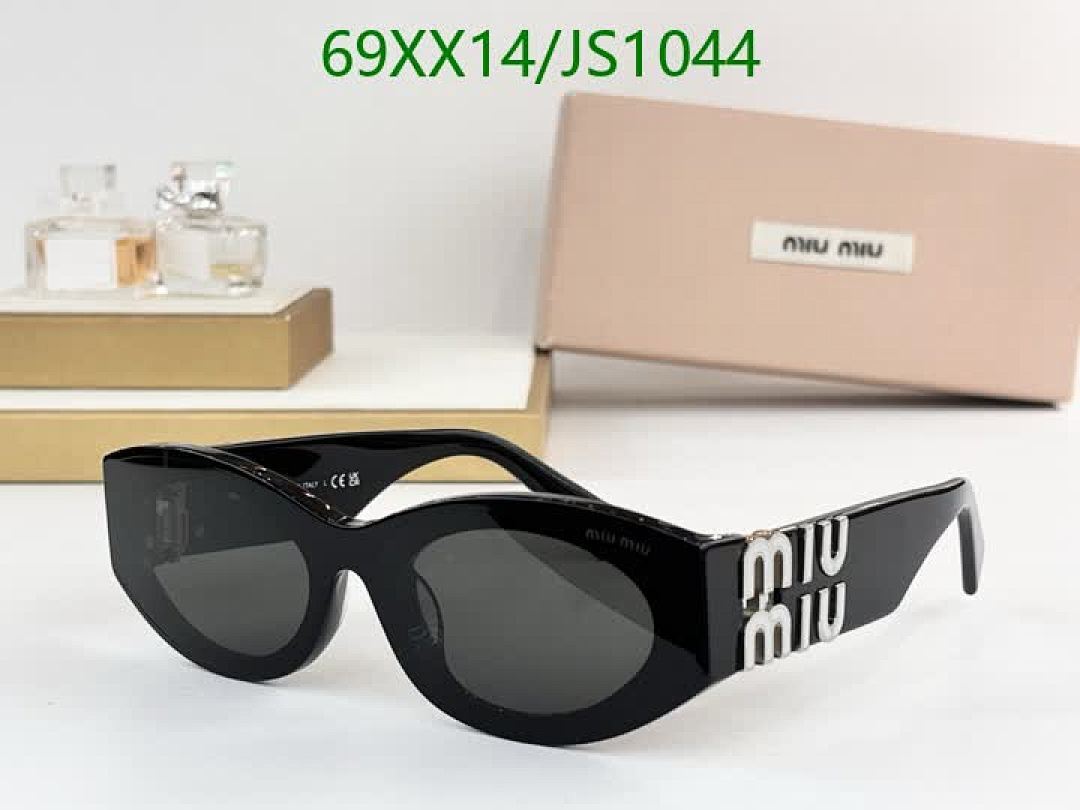 MiuMiu-Glasses Code: JS1044 $: 69USD