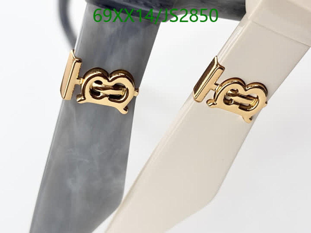Burberry-Glasses Code: JS2850 $: 69USD