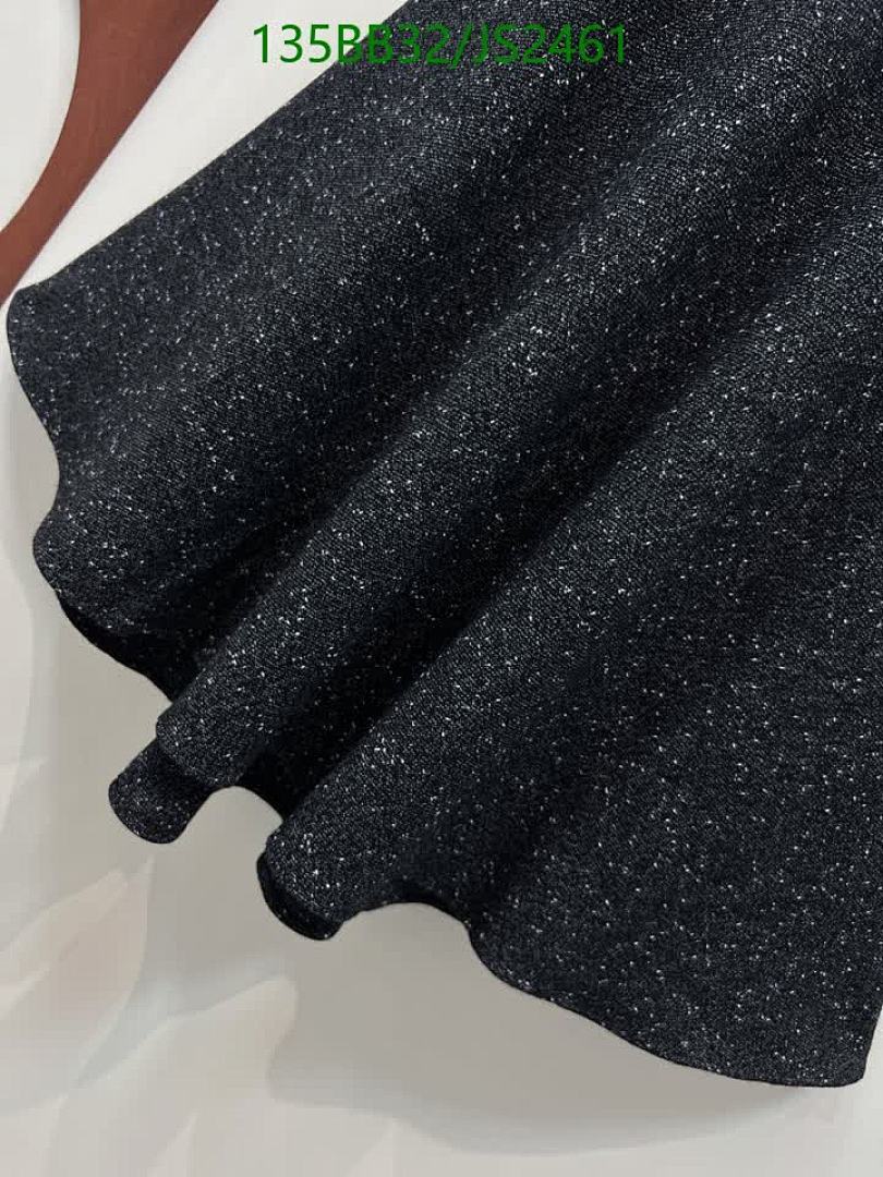 Chanel-Clothing Code: JS2461 $: 135USD