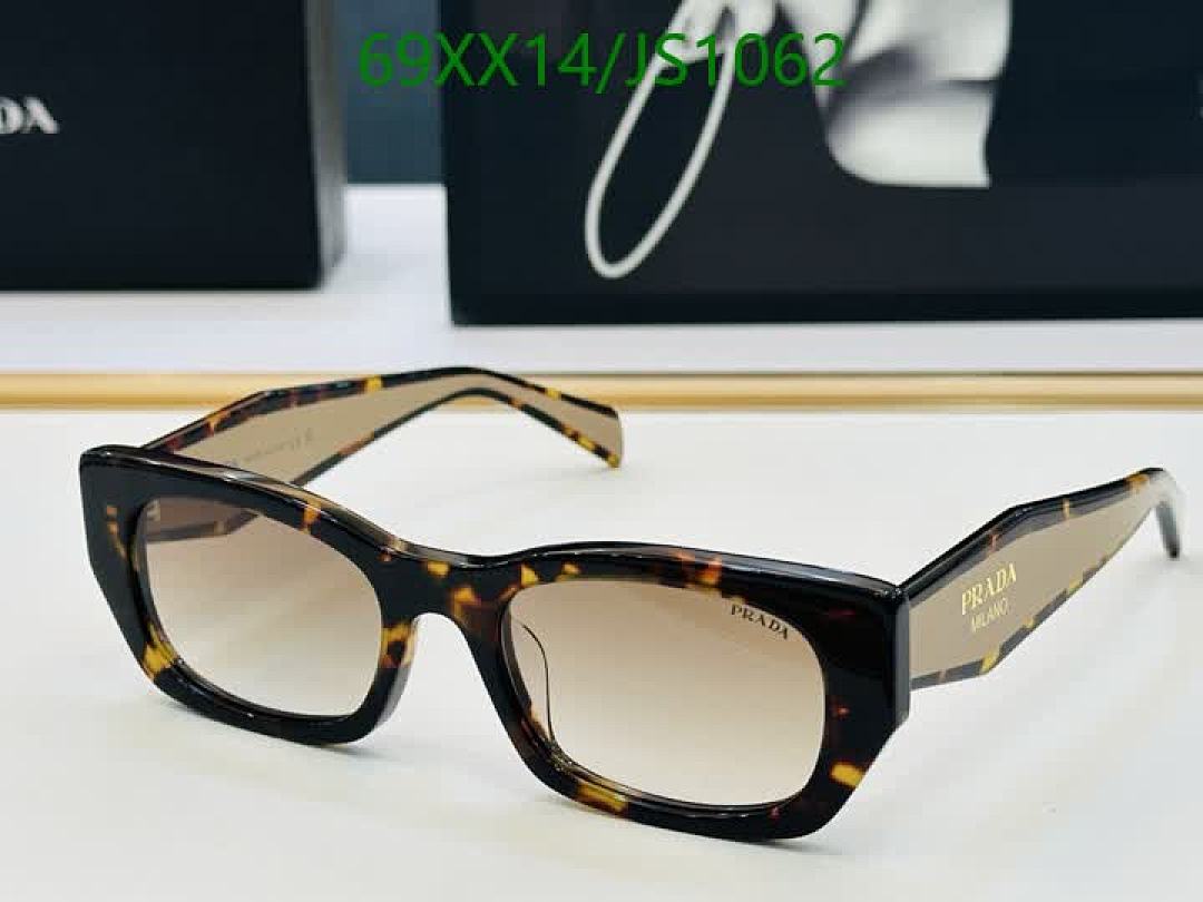 Prada-Glasses Code: JS1062 $: 69USD