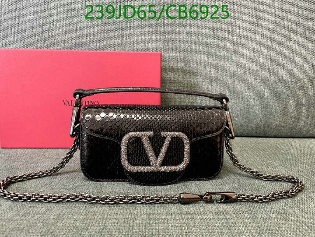 Valentino-Bag-Mirror Quality Code: CB6925 $: 239USD