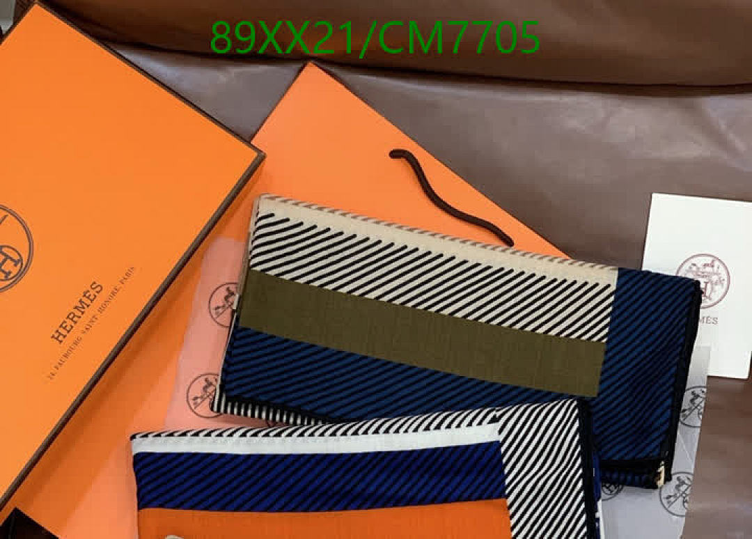 Hermes-Scarf Code: CM7705 $: 89USD