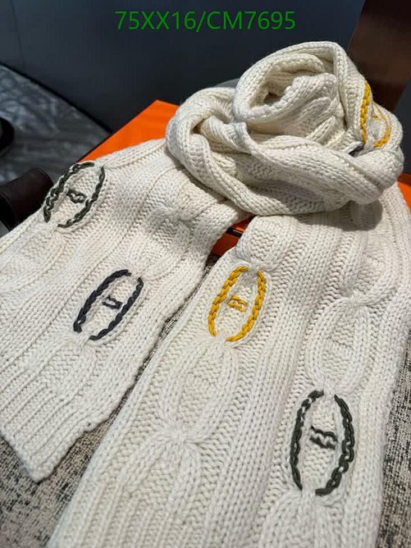 Hermes-Scarf Code: CM7695 $: 75USD