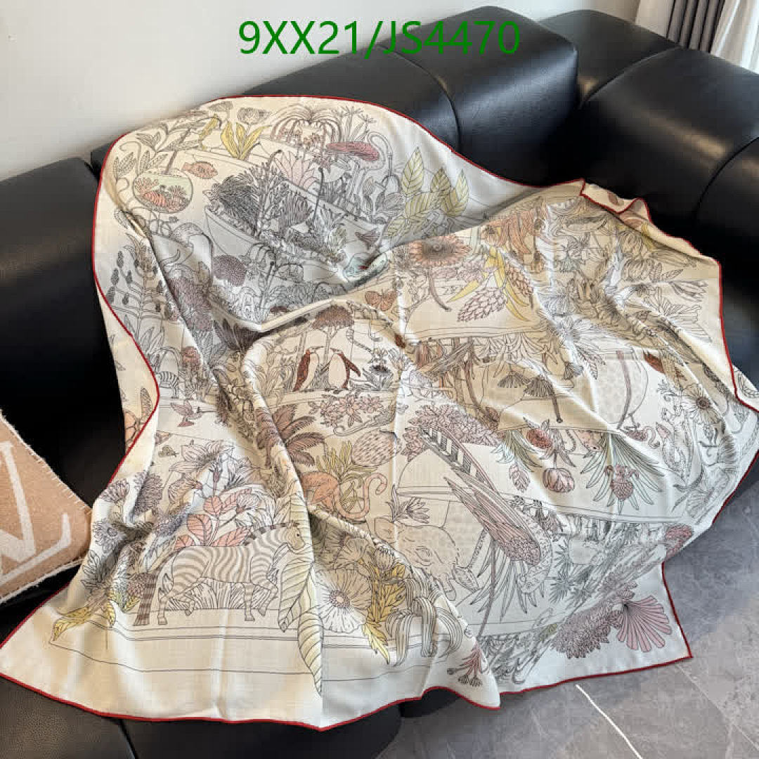 Hermes-Scarf Code: JS4470 $: 9USD