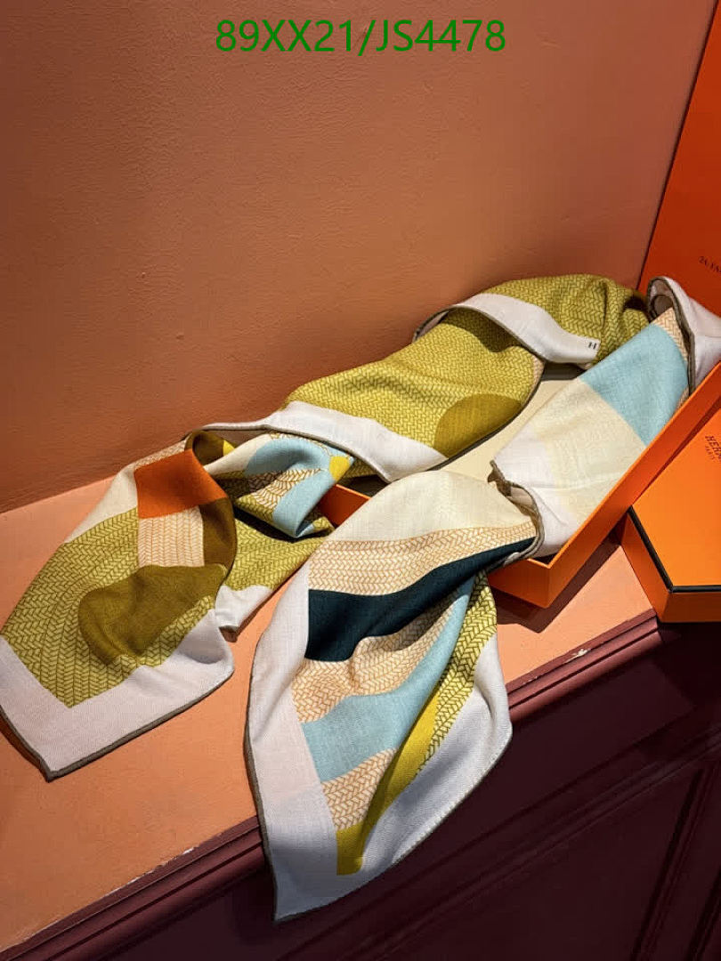 Hermes-Scarf Code: JS4478 $: 89USD